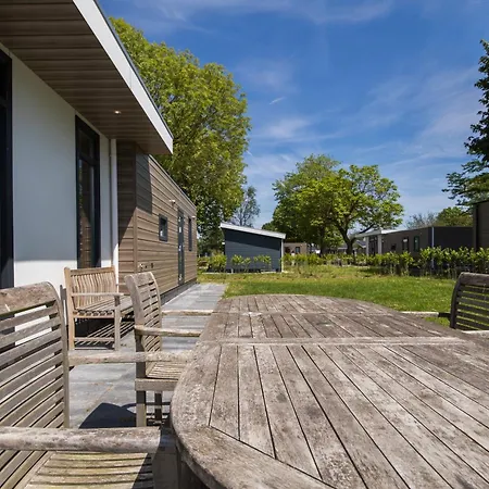 Cube Xl 104 I 6 Persoons In Holiday home Zennewijnen